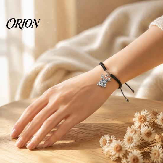 Small Animal Themed Gifts Cute Highland Cow Bracelet for Women, Metal Charm Adjustable Woven Rope Wristband with Card, Handmade Braided String