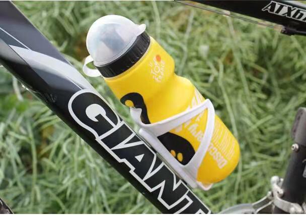 Water Bottle Plastic PE Sports Kettle, Outdoor Bicycle Kettle 110ML Suction Nozzle Cup Cycling Kettle