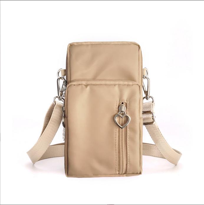 2025 Modische Damen-Crossbody-Tasche mit dreifachem Reißverschluss, Münzbörse, Handyfach und Schlüsselhalter – Trendig und Funktional.
