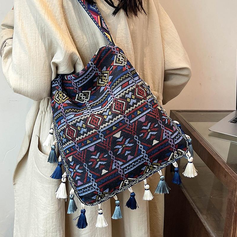 Bohemian Tassel Handheld Tote Bag With Zip Closure For Casual Outings