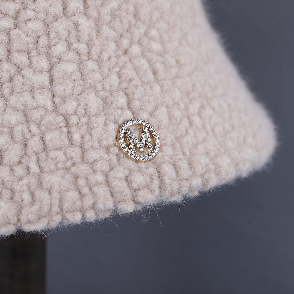 Hat Soft Women's Winter Bucket Hat Felt Lamb Wool for Girl Autumn and Winter Fashion Fur Panama Hip Hop Hat Off White Cap