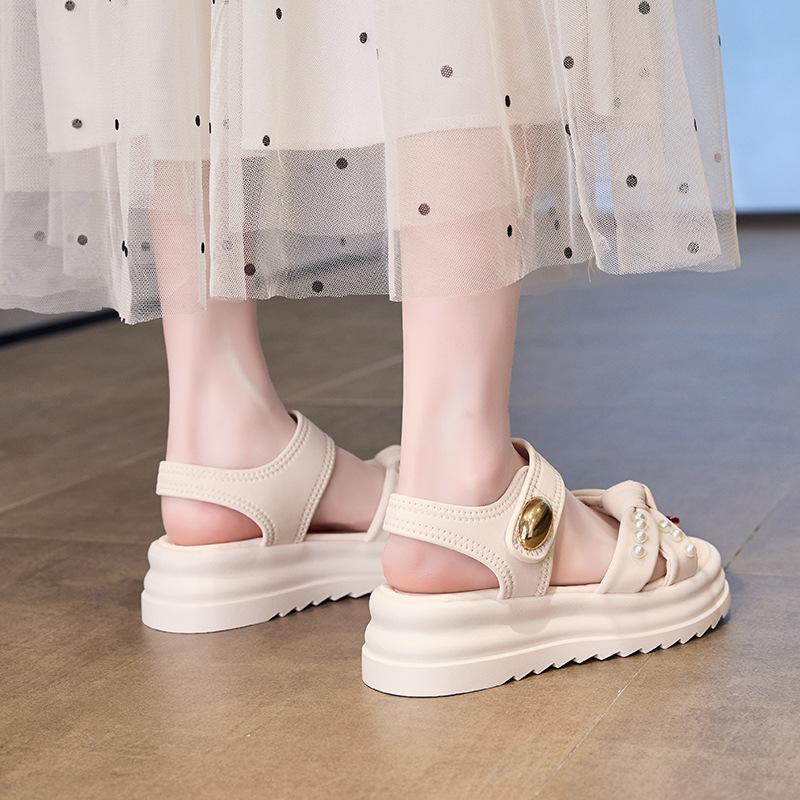 French sandals women's summer skirt soft sole not tired feet 2025 new slippers super fire beach Roman shoes