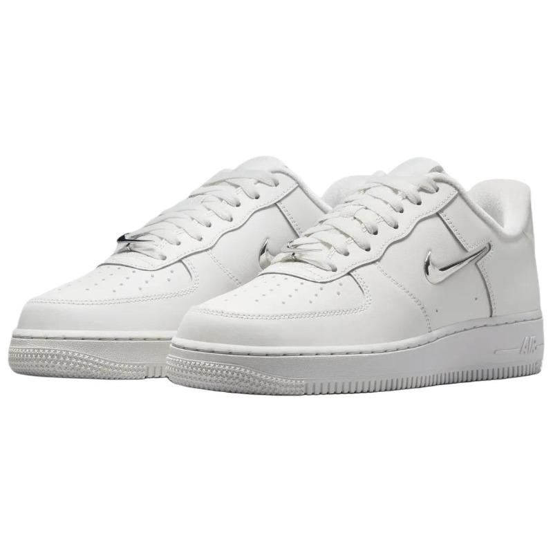 Nike Air Force 1 '07 Women Skate Shoes White IU7558-030