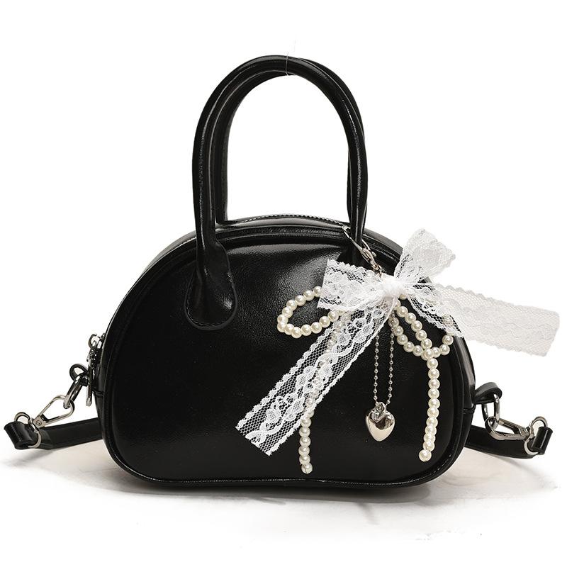 

Stylish niche cream style casual hand carry pillow bag simple sweet versatile commuter messenger bag woman