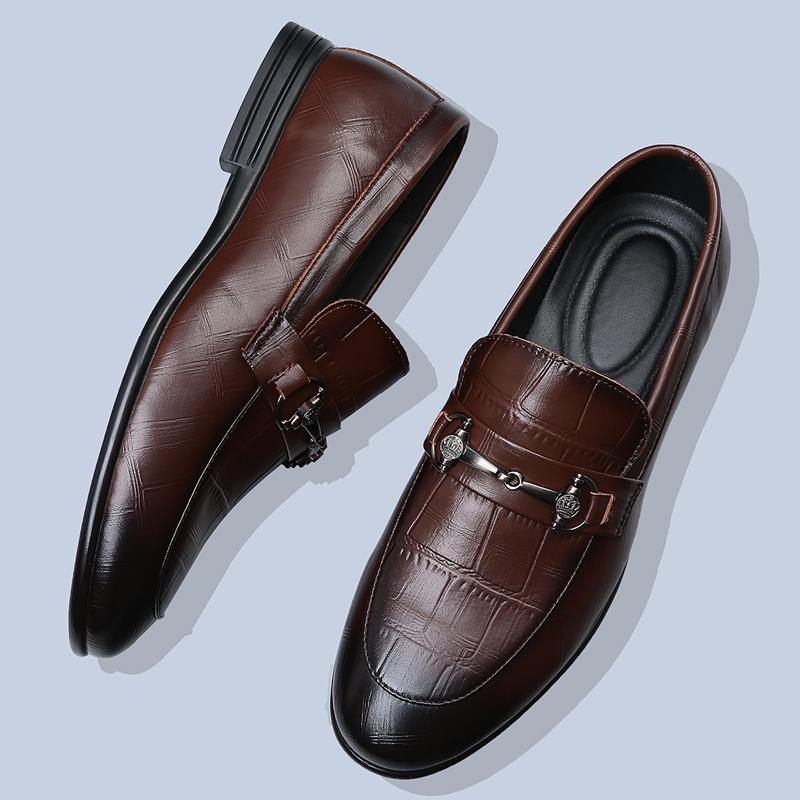 High Quality Men's Genuine Leather Korean Pointed Formal Leather Shoes Fashionable New Men's Comfortable and Non Slip Loafers