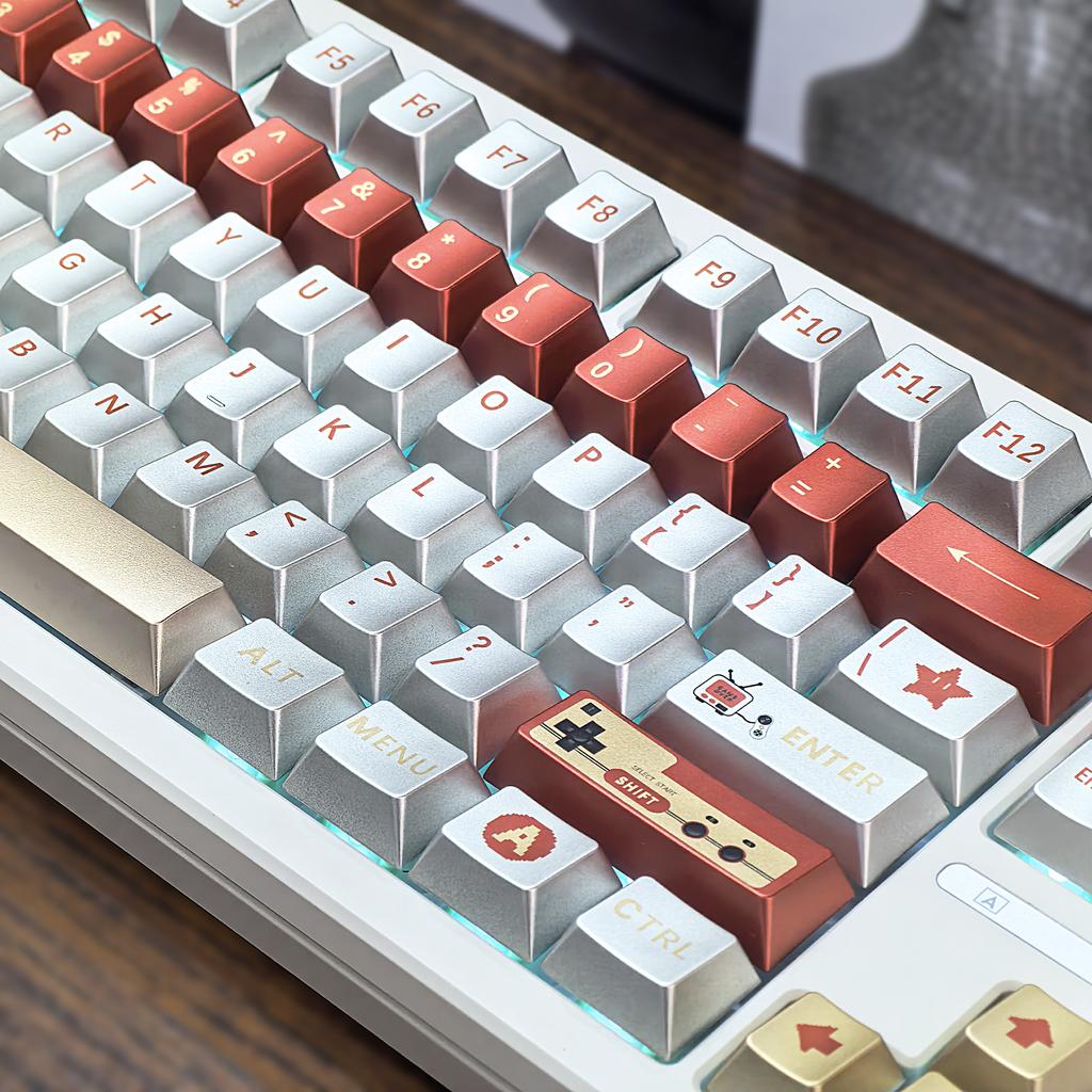 Tastenkappe Retro Silber Maschine Imitation Metalltextur Metallperle Spielkonsole Cherry PBT Rot Weiß Tastenkappe für Aula F75 115 Tasten