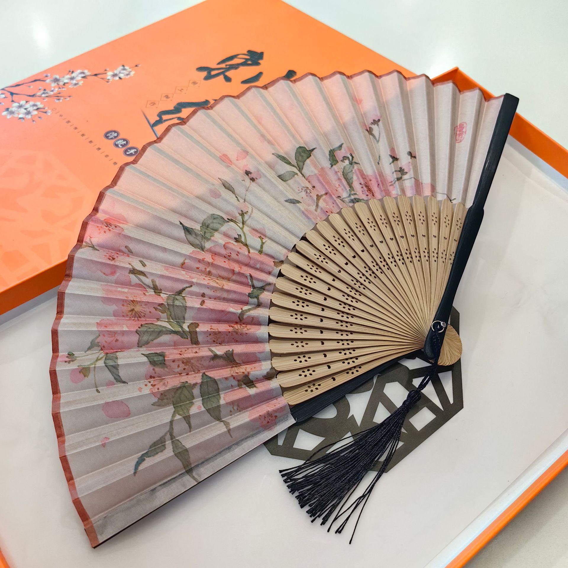 Складной веер из зеленого бамбука в китайском стиле для летних танцев и костюма ханьфу/чонсам