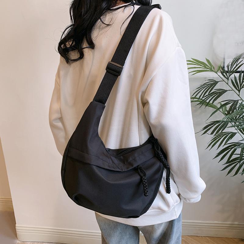 Women's Casual Crossbody Bag Commuting Large Capacity Shoulder Bag Fashionable Tote Bag Armpit Bag Student Dumpling Buns