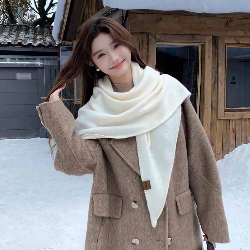 Solid color gray triangular shawl with women's new triangular scarf, young fashion and high sense of versatility