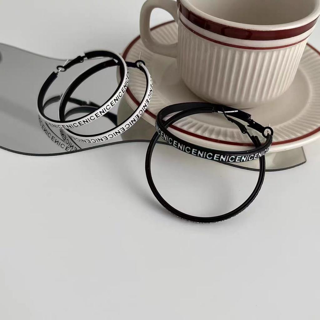 Simple Letters, Large Circle Earrings, Trendy Personality Exaggeration, Cool Trendy Women'S Stud Earrings, Silver Needles And Elegance