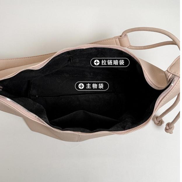 IELGY Ladies Dumpling Bag Large Capacity Spring Summer All-Match Soft Leather Messenger Bag