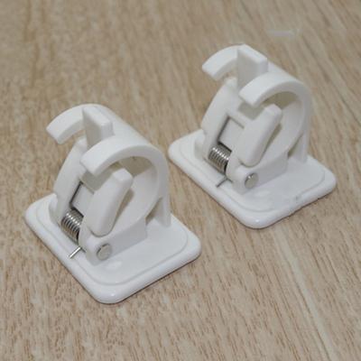 Na okna – Záclonové tyče a příslušenství