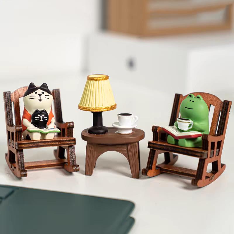 Creative Japanese Resin Cat & Frog Figurines - Trendy DIY Handmade Blind Box Decoration
