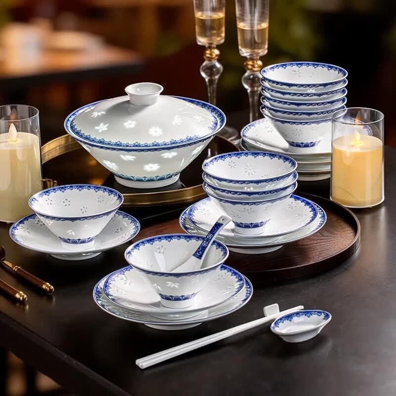 Aowei Jingdezhen Blue & White Linglong Dinnerware Set