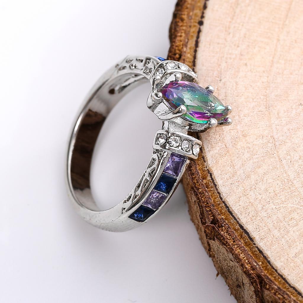 1Pc Stunning Colorful Oval Zirconia Ring European and American Popular Fashion Jewelry