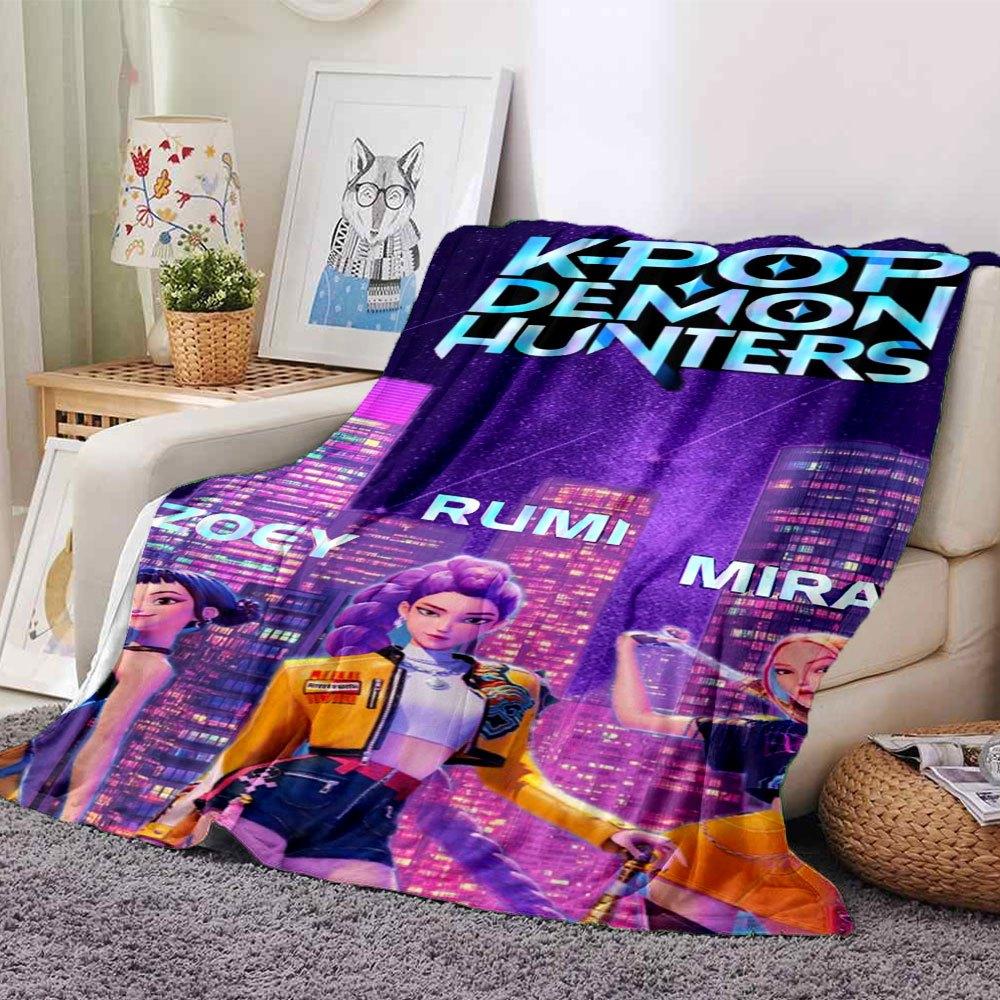 

1pc Hunter X Kopo group - Themed Flannel Blanket - Suitable for Bed, Home Decor, Graduation Gifts, Easter, Back to School, ChristmasA66 80cmx120cm(31inx47in)