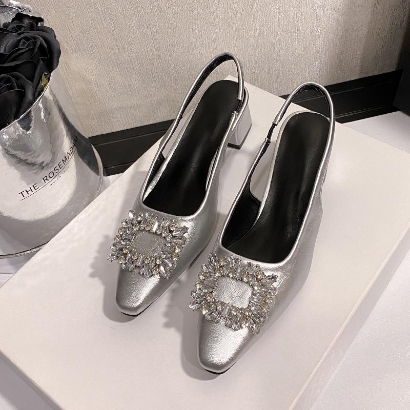 

Стразы Баотоу Летние Новые Босоножки Мэри Джейн на среднем каблуке с квадратным носком и открытой пяткой 42 серебряный