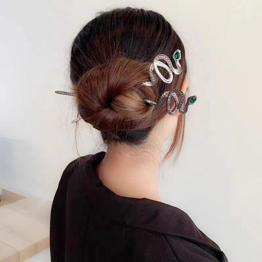 New Metal Hairpin Clips Minimalist Snake Shape Halloween Hair Sticks Chopstick  Jewelry Accessories Hairstyle for Women Gifts