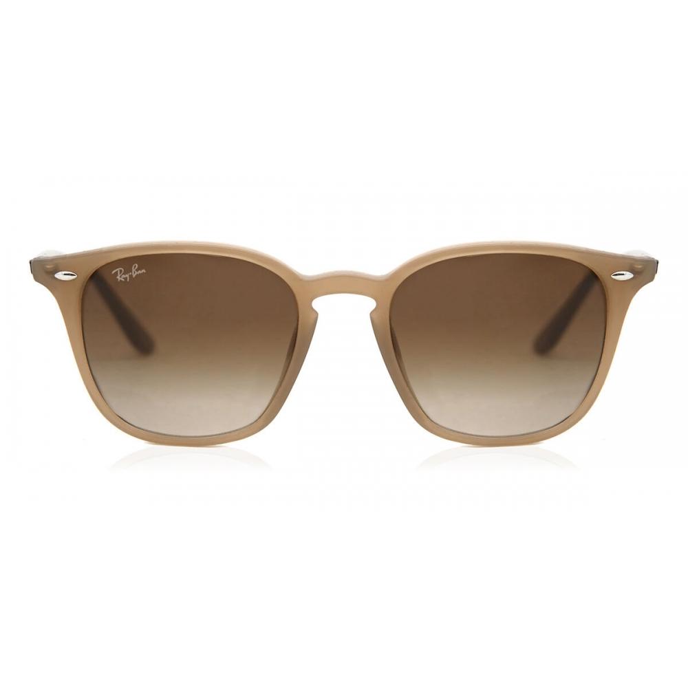 

Ray Ban Rb4258f Asian Fit 616613 Unisex Sunglasses Shiny Opal Beige/52