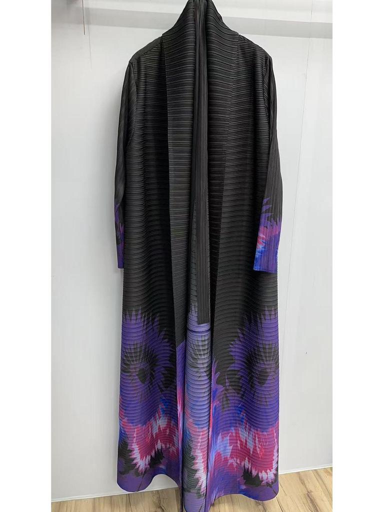 Pleated Printed Long Trench Coat for Women - 2025 Spring Lapel Loose Fit Plus Size Long Sleeve Robe