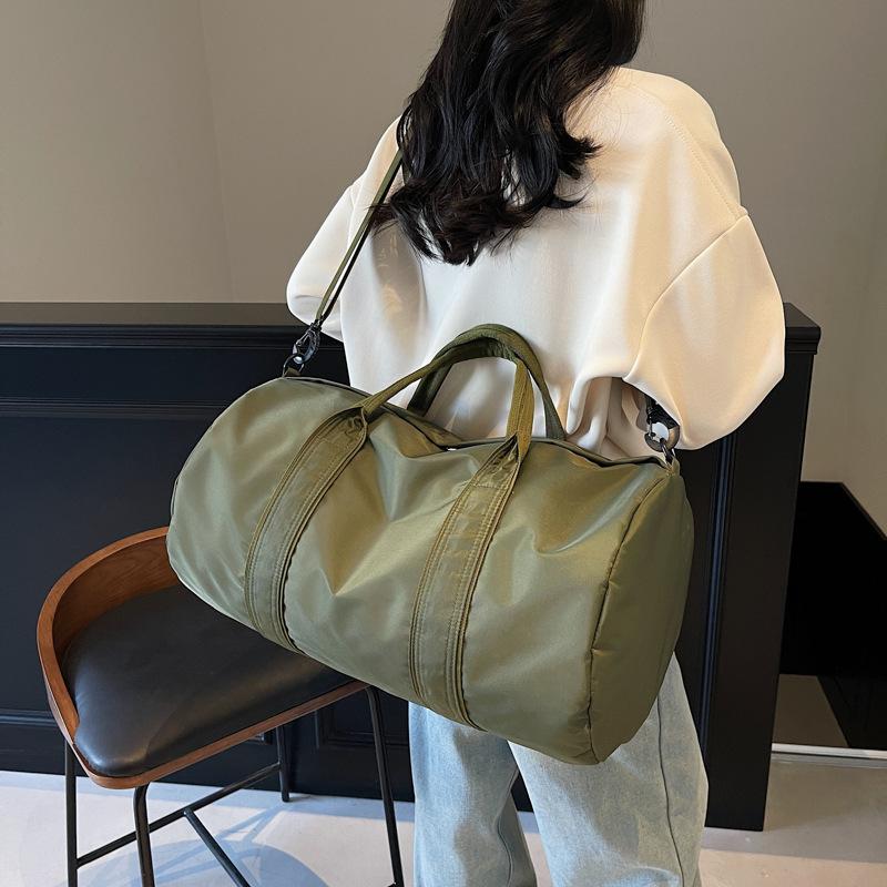 Large-capacity, Casual and Simple Portable Storage Bag for Men and Women, Fashionable Sports, Yoga and Fitness Bag