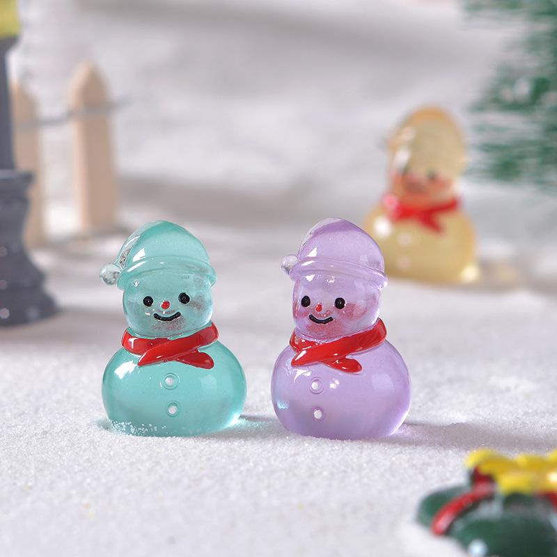 Christmas Cute Glow-in-the-dark Little Snowman Snow Scene Ornament Desktop Decoration Accessory