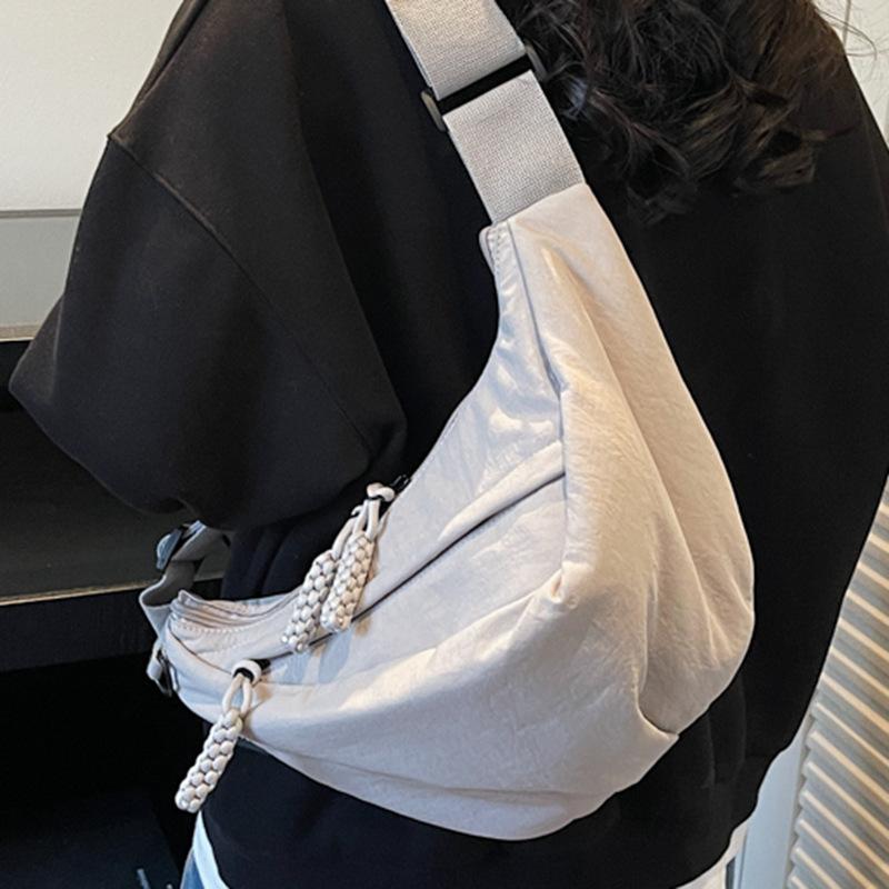 New messenger bag high value casual commuting fashion dumpling bag niche large capacity women's shoulder bag