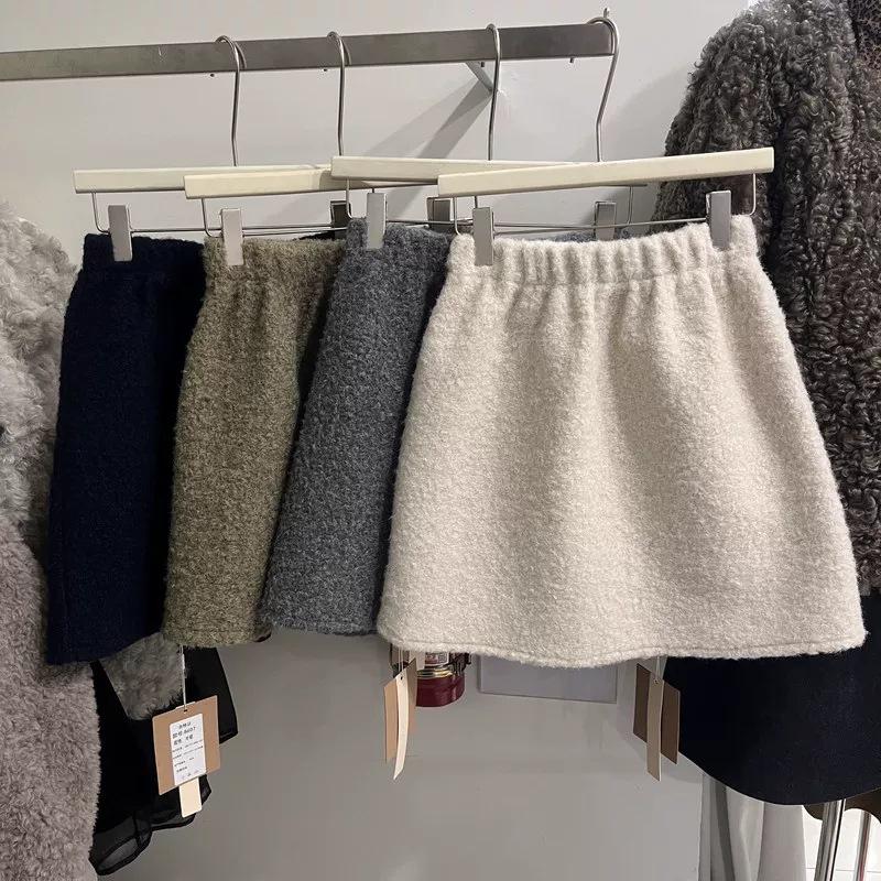 Korean High-Waisted Curly Fur A-Line Skirt - 2025 Autumn/Winter Petite Fashion, Elastic Waist, Slimming Design