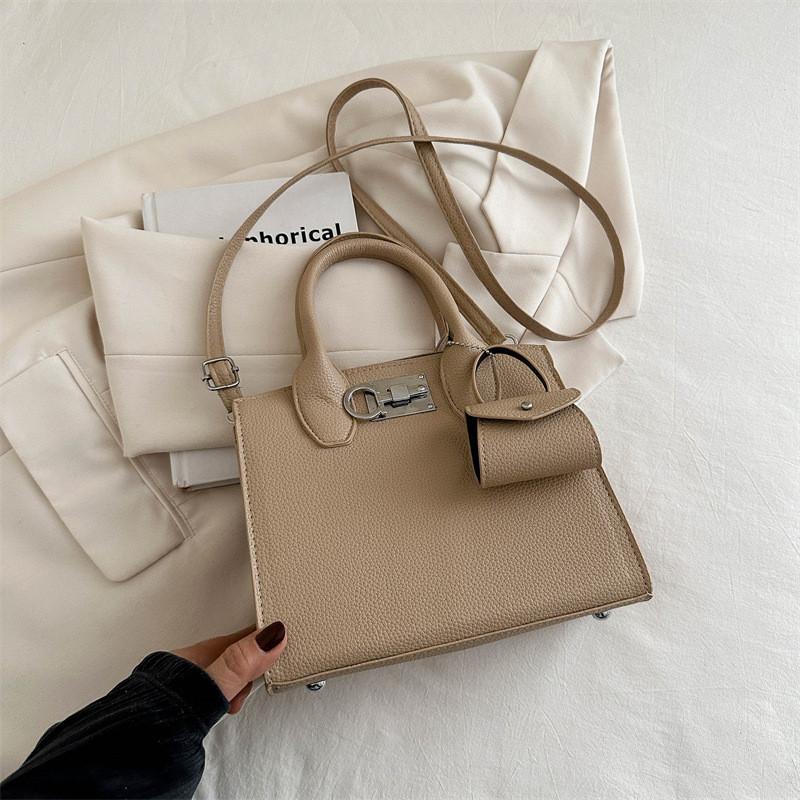 Stylish Large Capacity Casual Women's Single Shoulder Bag In Trendy Solid Colors