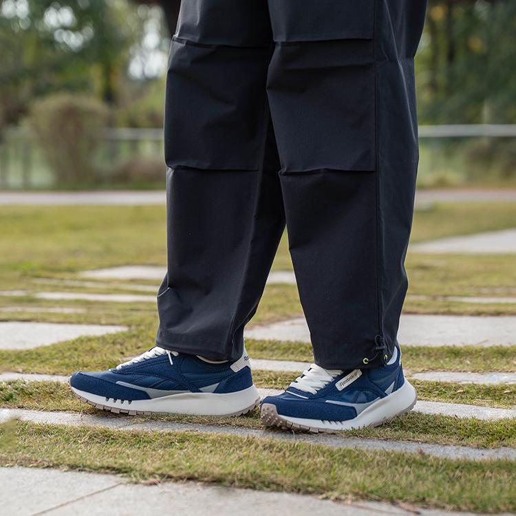 Reebok Cl Legacy W+ Fashion Sports Comfortable Thick Sole Casual Shoes Low Top Running Shoes Unisex sneaker Navy-Blue 24FRC903U1GB4