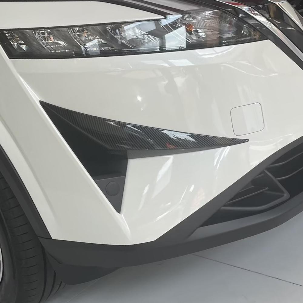 2pcs For Nissan Qashqai J12 2024 2024 ABS Black Carbon Fiber Car Front Air Flow Vent Fender Trim Knife Decoration