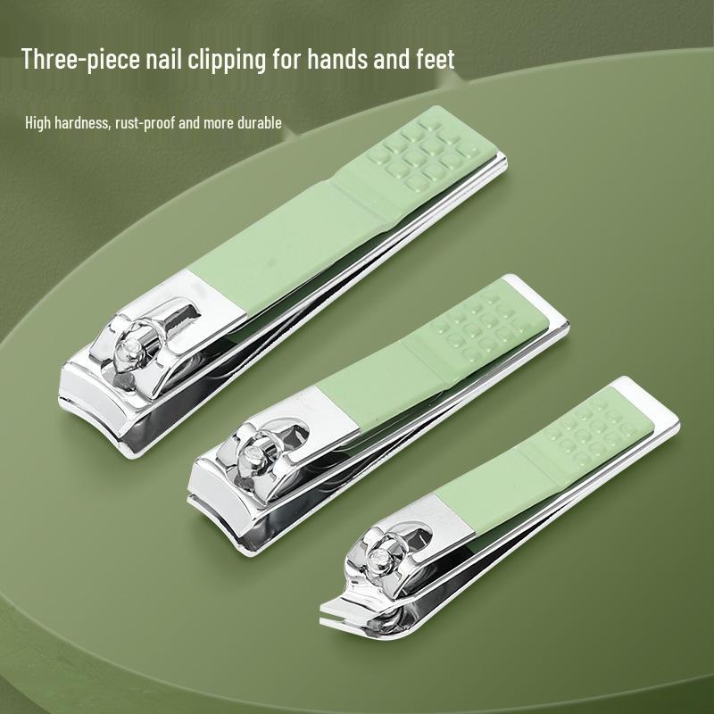 Nail Care Kit: 16-Piece Manicure and Pedicure Set