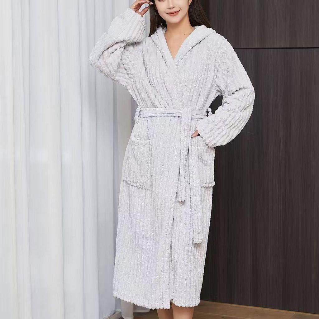 Unisex Pocket Hooded Bathrobe - Soft and Comfortable, Essential for Home