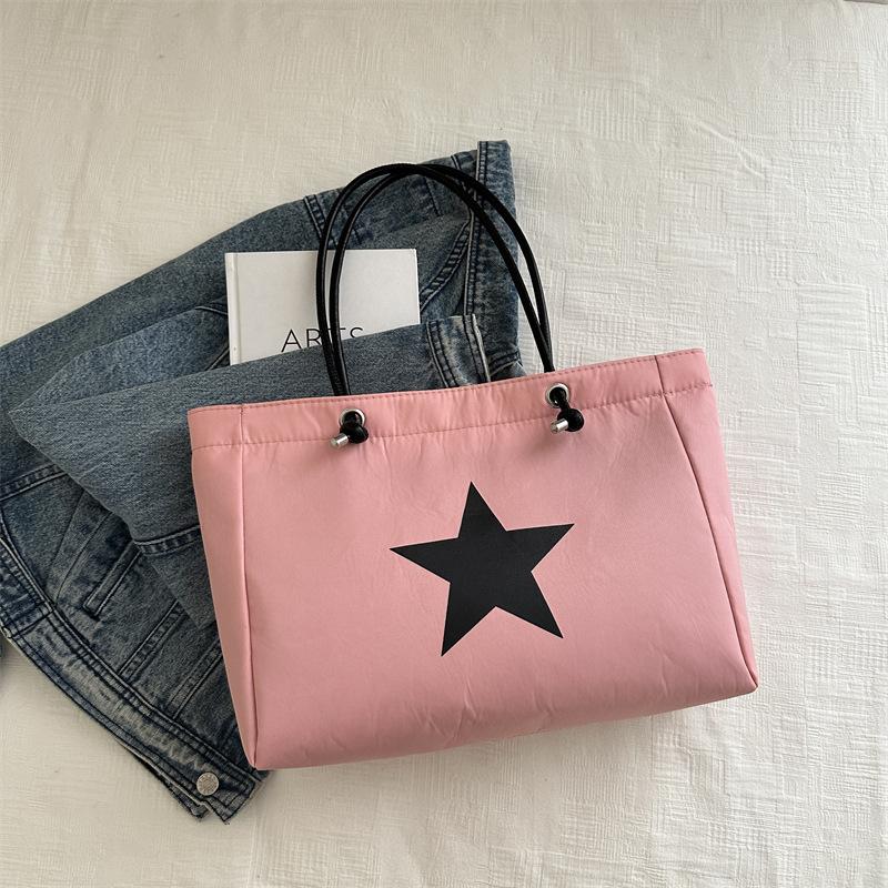 

Korean version of simple large-capacity tote bag Japanese leisure trendy brand shoulder bag large-capacity student class commuter bag female рожевий