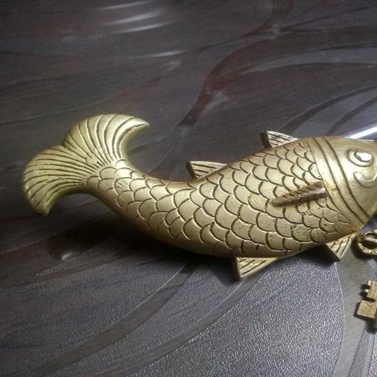 Golden Fish Design Functional Brass Lock with 2 Keys Handcrafted Collectible Decorative Showpiece Door Gate