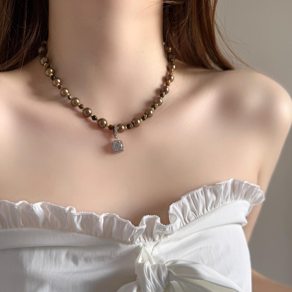 French Vintage Pearl Necklace, Light Luxury Elegant Clavicle Chain for Women