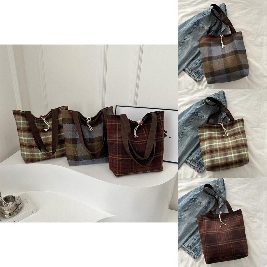 2024 New Korean Style Large Capacity Plaid Tote Bag Woolen Fabric Street Fashion Underarm Bag