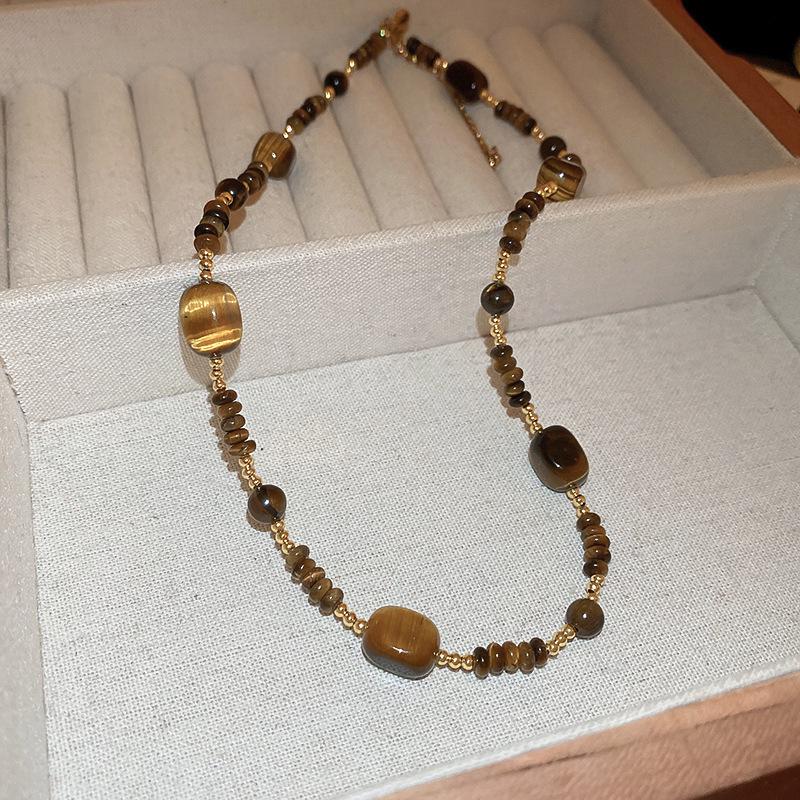 Retro Tiger Eye Stainless Steel Necklace - Light Luxury, Versatile Clavicle Chain Jewelry