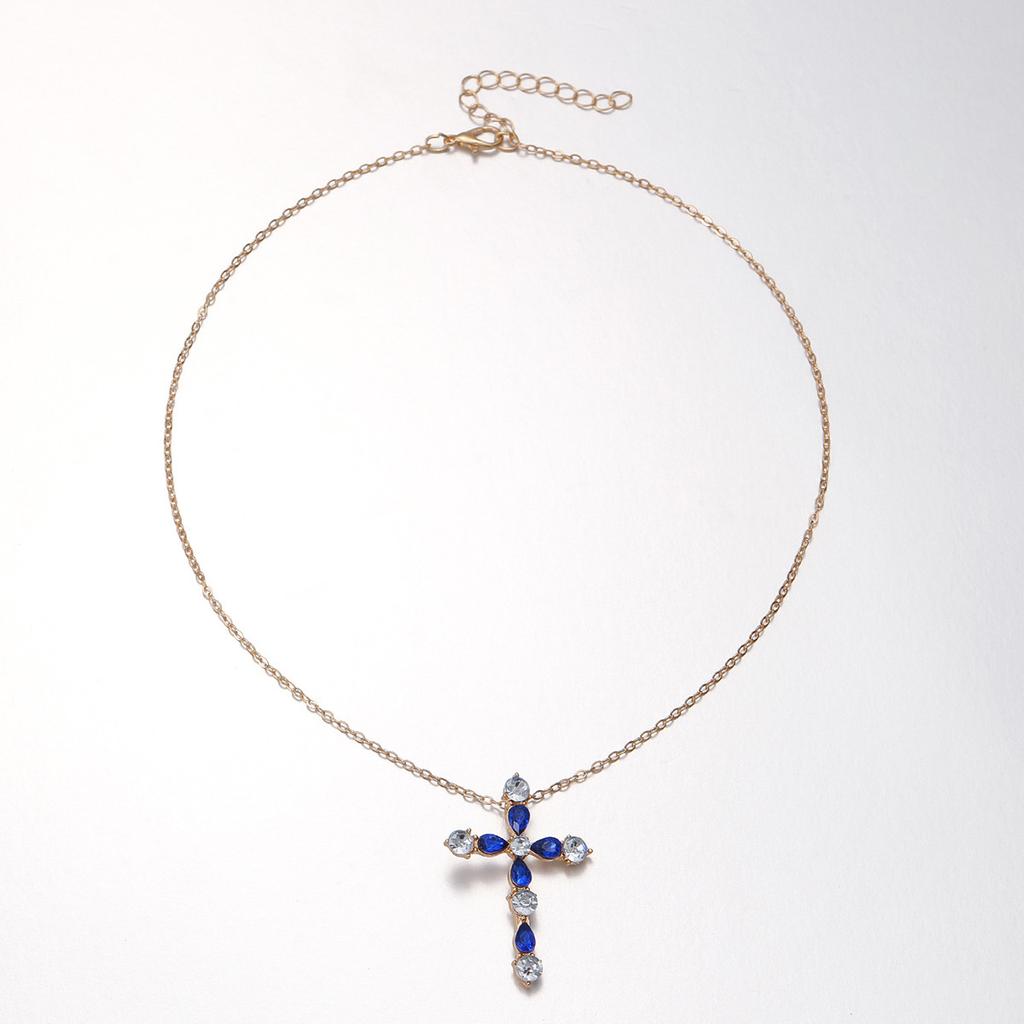 European and American Jewelry, Simple Ins Cross Pendant Necklace, Personalized Niche Design Sense, Diamond-encrusted Collarbone Chain for Women