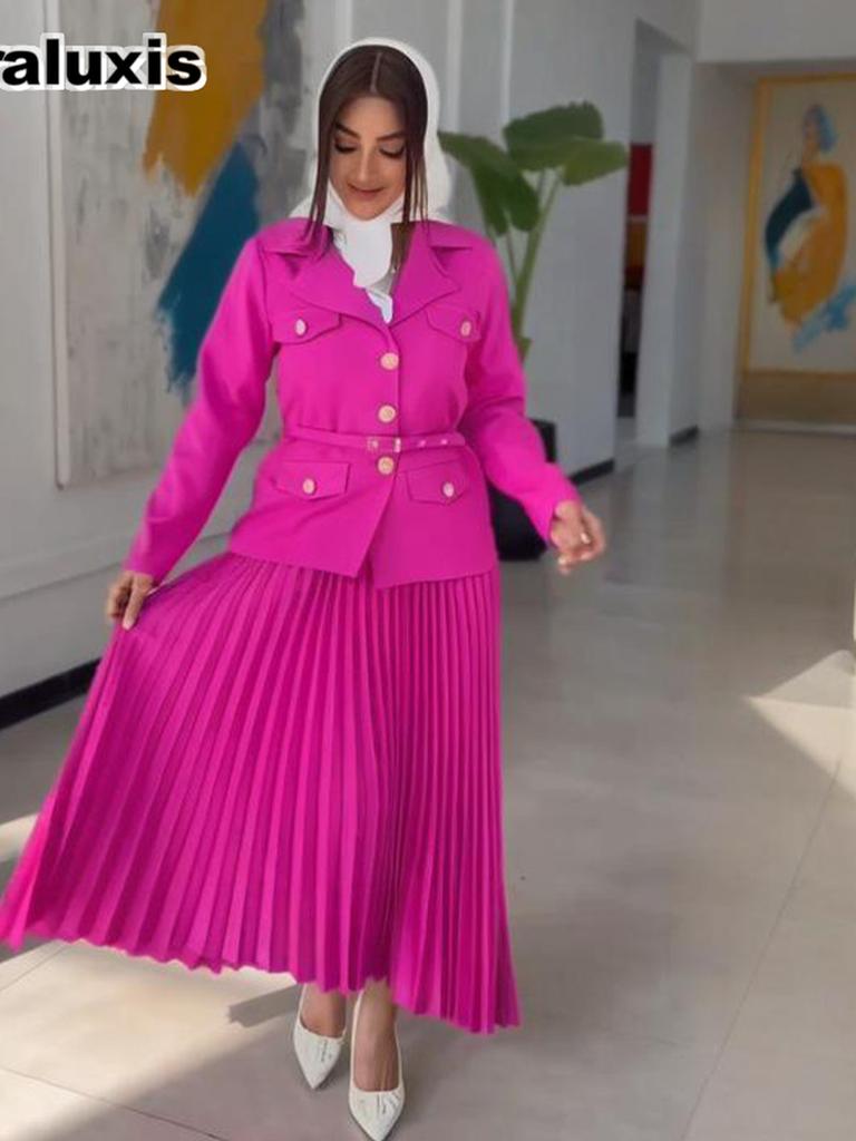 New Arrivals Women's Autumn Fashion Button Blazer & Pleated Skirt Set