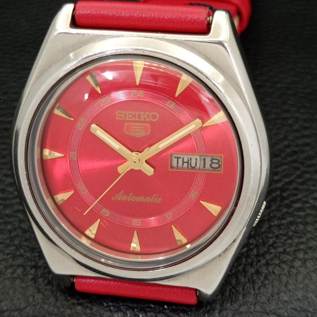 USED VINTAGE SEIKO 5 AUTOMATIC 7009A JAPAN MENS RED COLOR DIAL WATCH A433406-2 R116-a433406