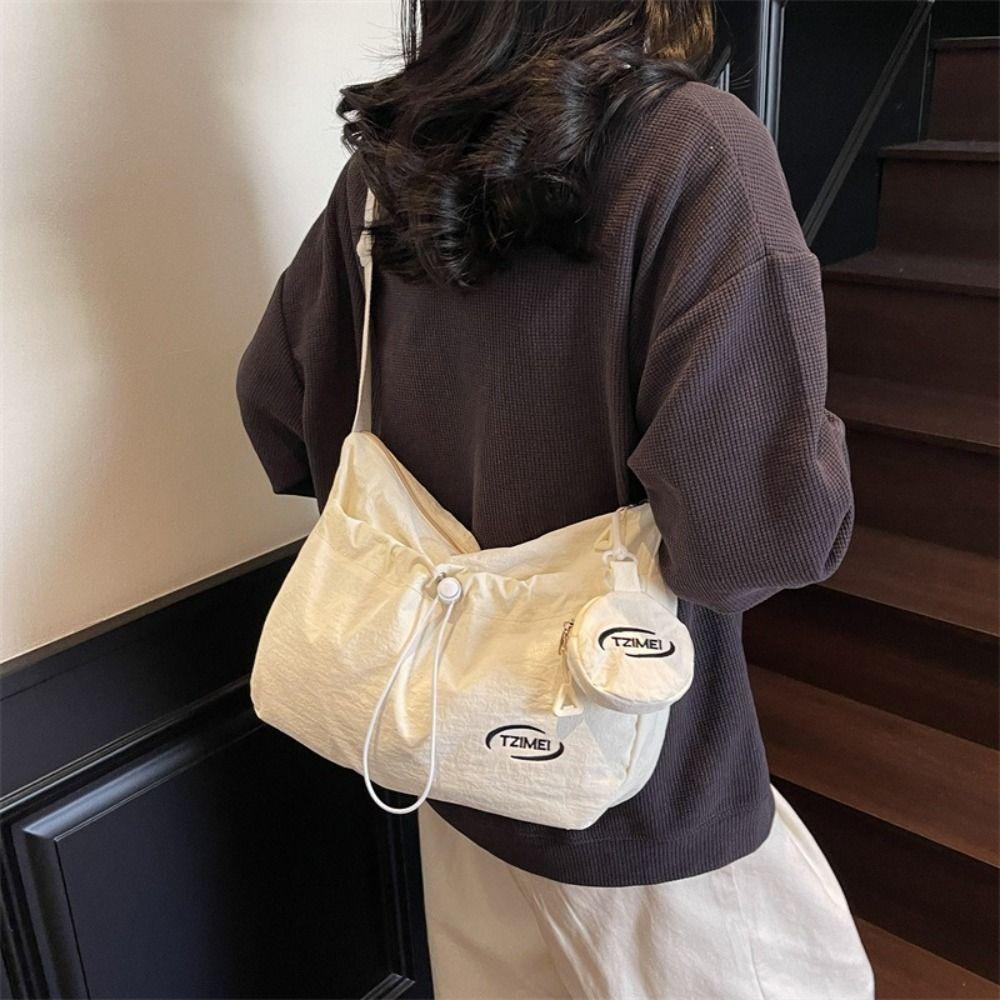 Simple Casual Drawstring Shoulder Bag Leightweight Large Capacity Pleated Crossbody Bag Zipper Designer Commuting Bag Teenagers