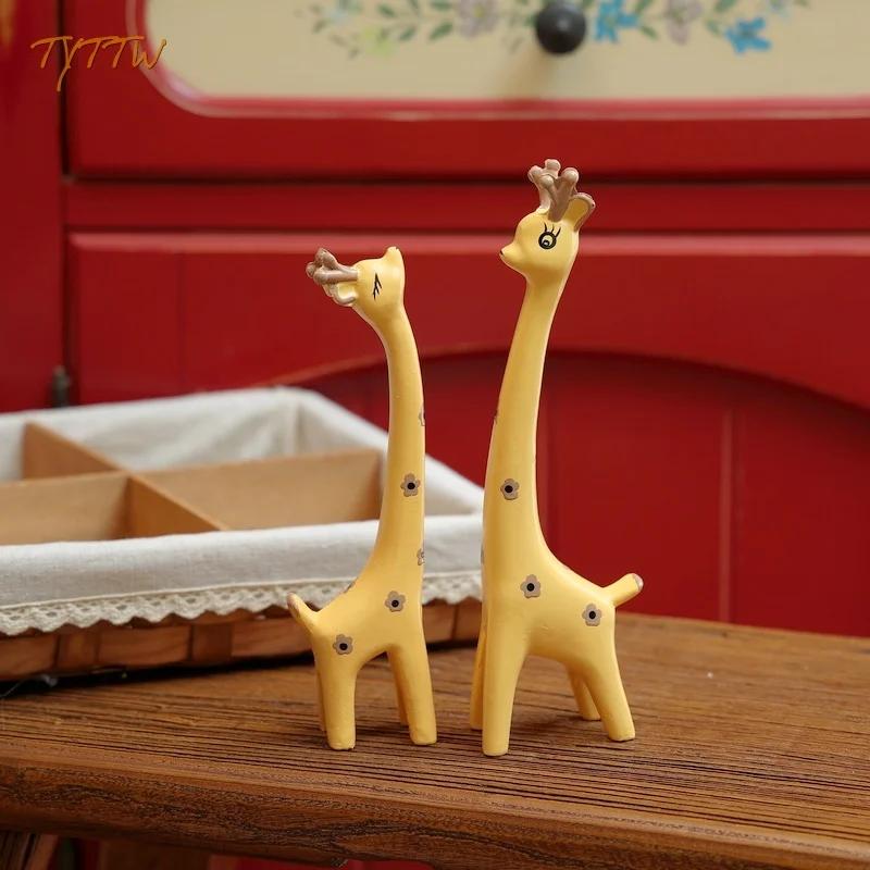 Künstlerische kleine Giraffe Wohnzimmer Heimdekorationen Bücherregal Kreative Ornamente Kawaii Figur Dekorative Heimaccessoires