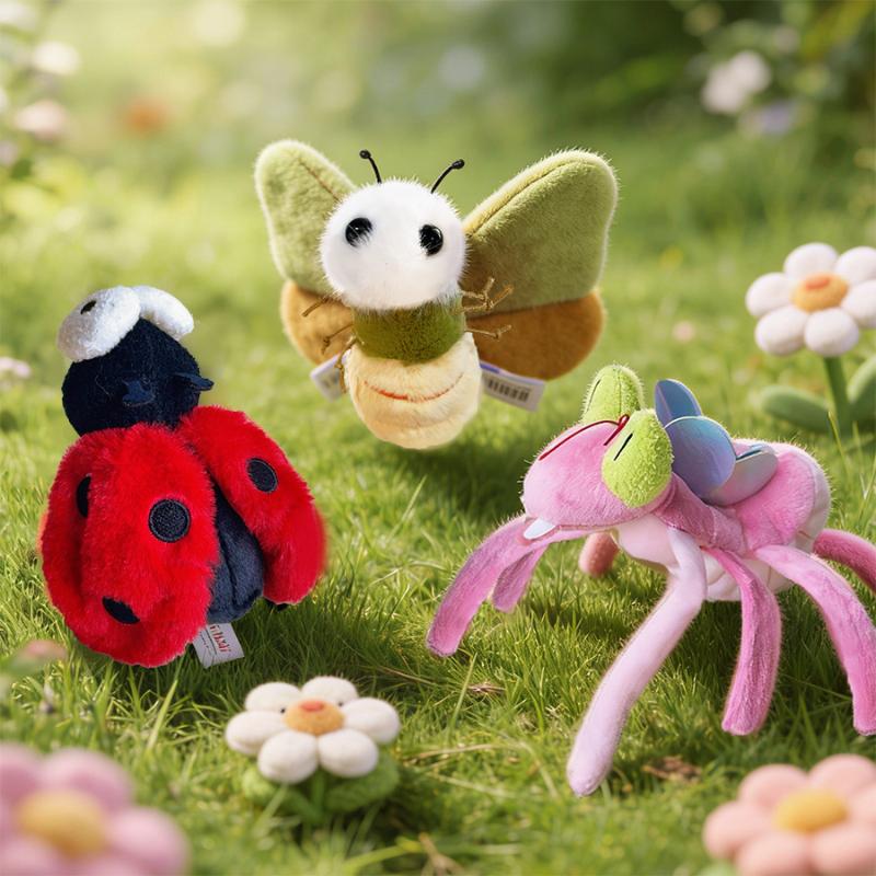 Cute Insect Plush Keychain Cartoon Bug Plush Pendant With Lanyard For Backpack Decoration Bag Charms Gift For Kids Adults