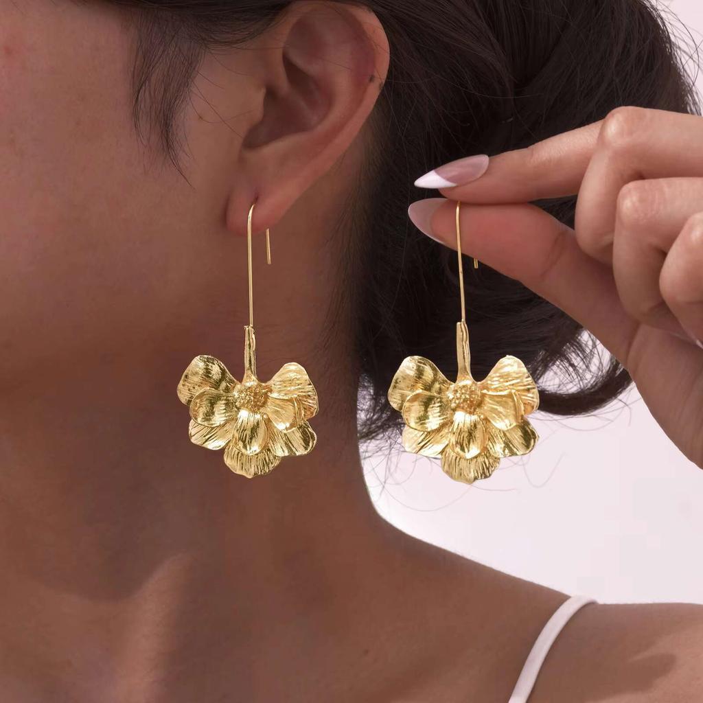 Vnox Chunky Women Statement Earrings, Big Heavy Flower Drop Earrings,Exaggerated Metal Jewelry Gift