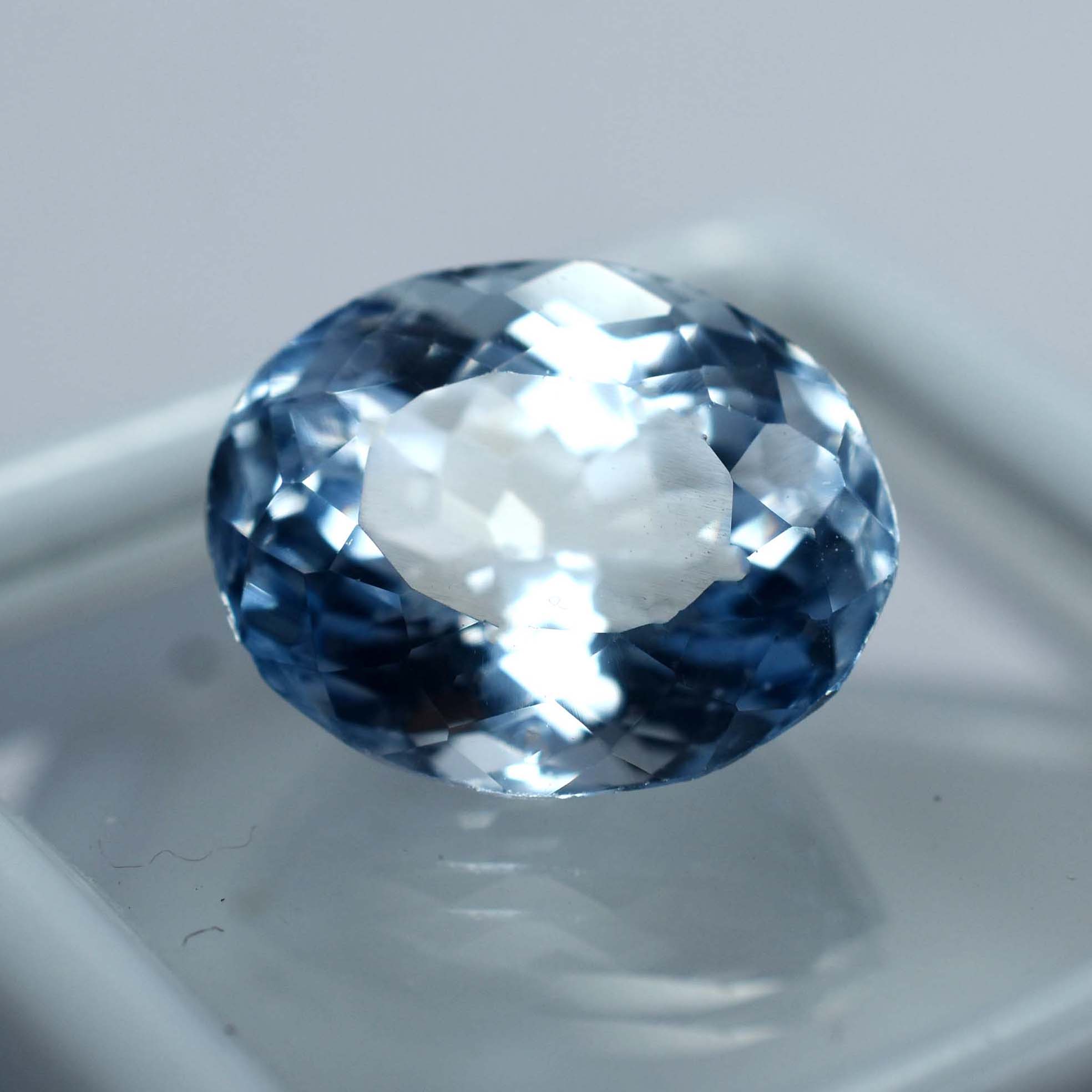 

Натуральний блакитний овальний огранки 9,8 карата аквамарин СЕРТИФІКОВАНИЙ Розмір кулона Дорогоцінний камінь an-157-k