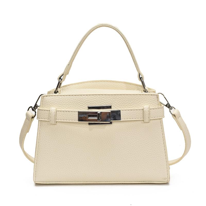 

Модная женская сумка-мессенджер на плечо белый