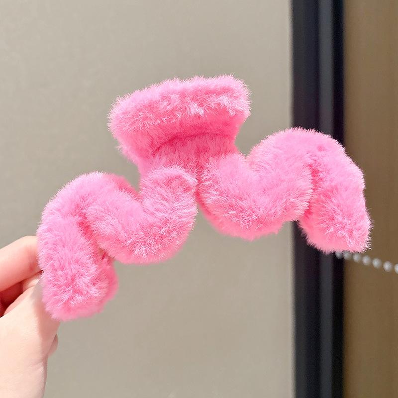 Fashion Autumn and Winter Plush Grab Clip Women's Winter Back Head Hair Shark Clip Hairpin Hairpin Large Hairy Hairpin Headwear