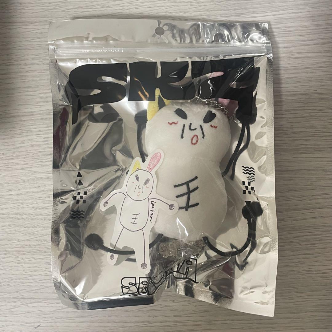 

[Б/У] StrayKids JYP POPUP Шарм для сумки Рено Джульми