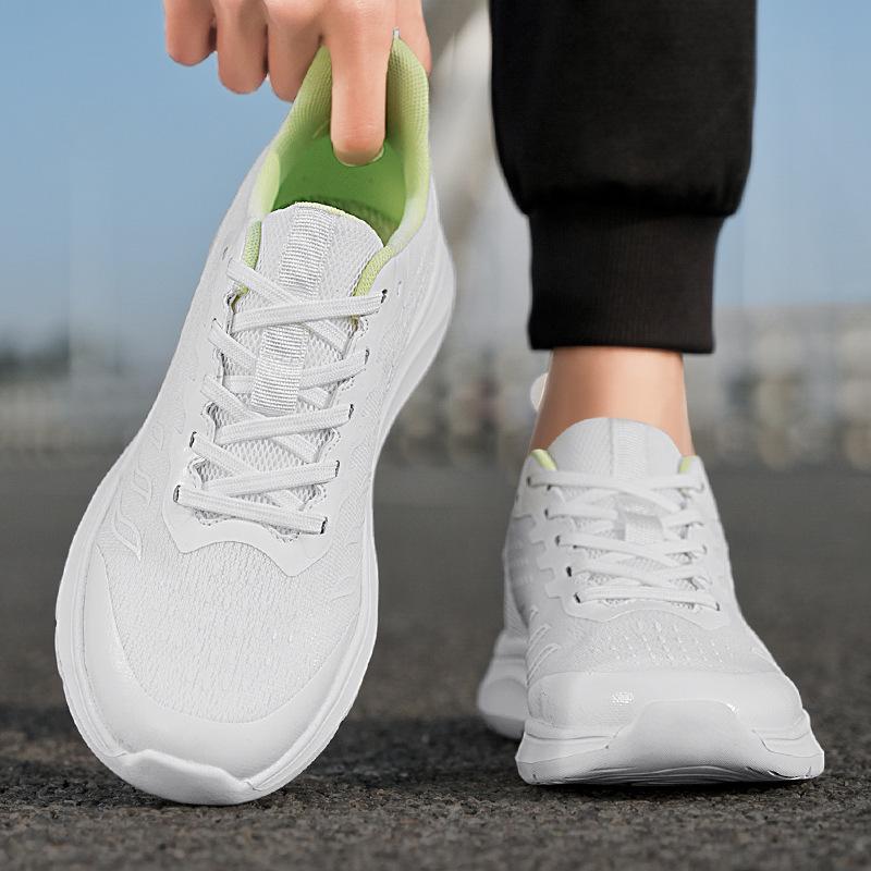 New little white shoes, sports shoes, men's soft-soled comfortable casual shoes, breathable mesh running shoes